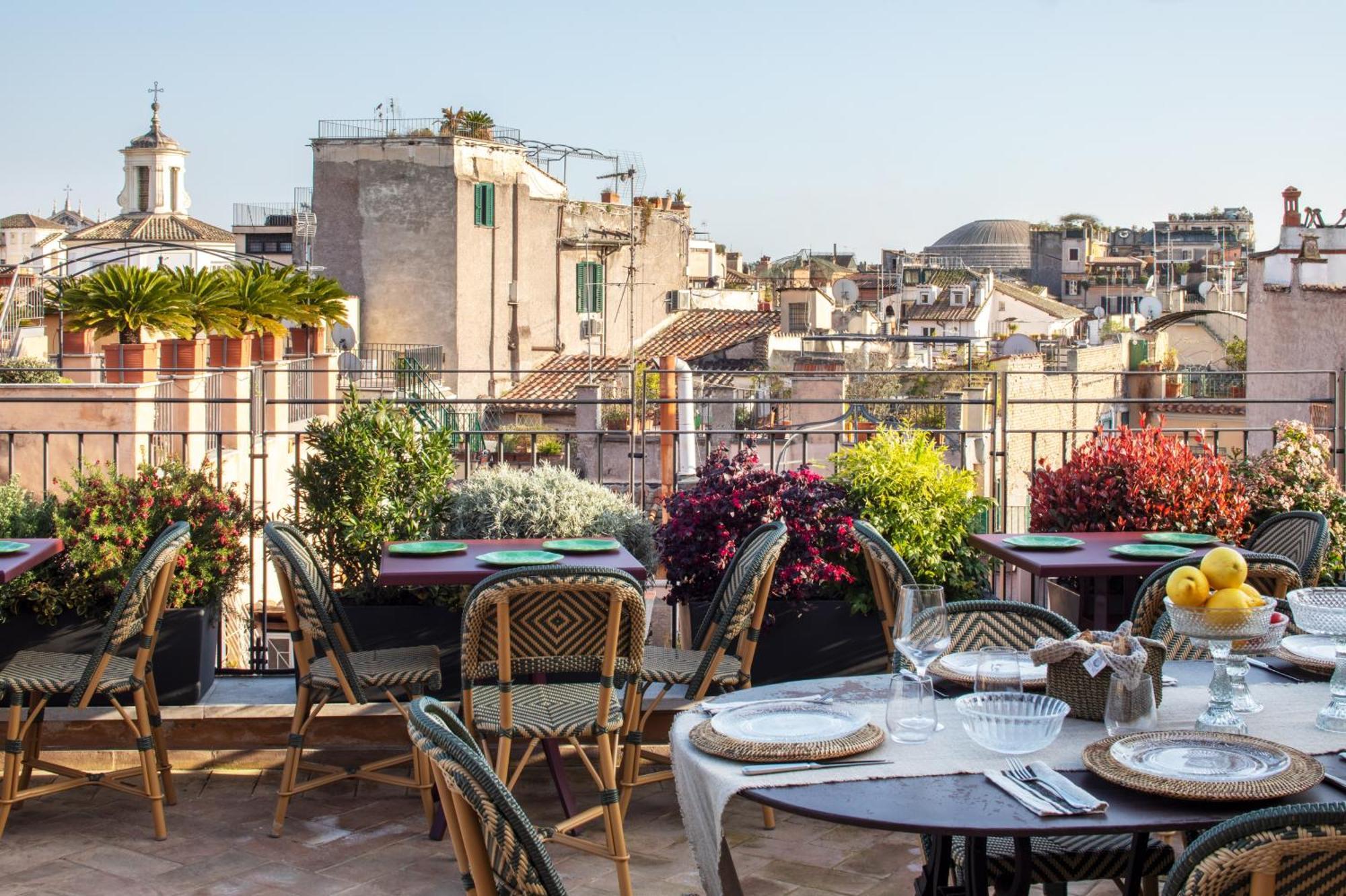 Adriano Rooftop 4*